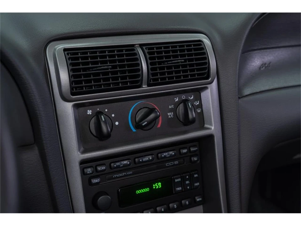 2004 Ford SN95 Mustang - Image 16 of 31