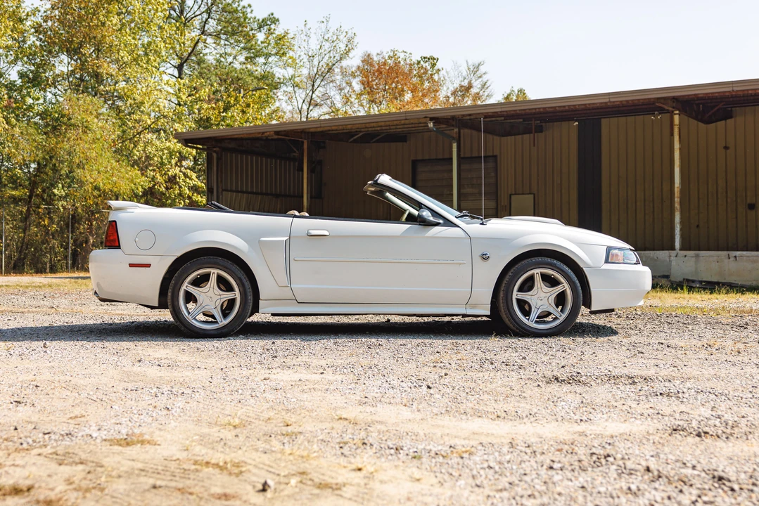 2004 Ford SN95 Mustang - Image 10 of 31