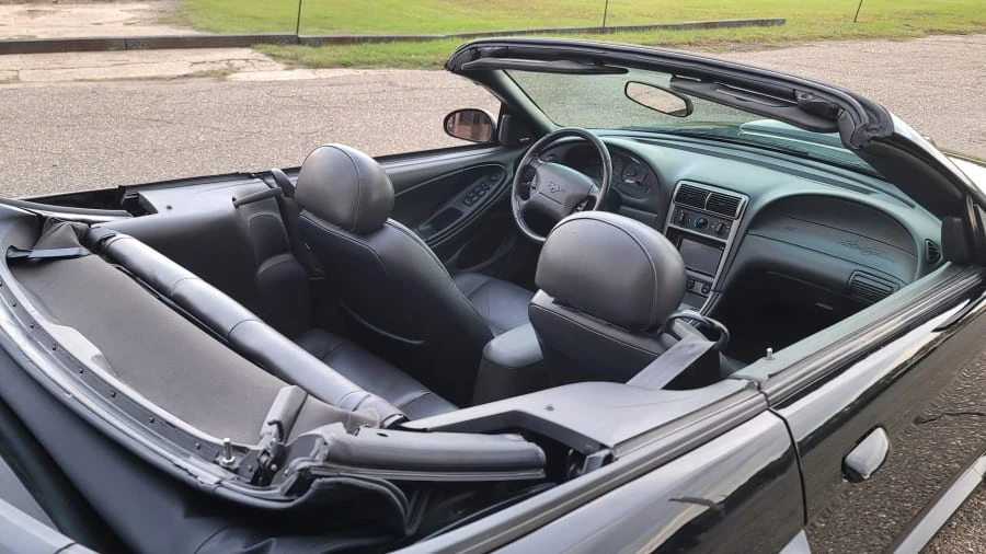 2004 Ford SN95 Mustang - Image 18 of 23