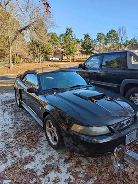2004 Ford Mustang GT Convertible 2D