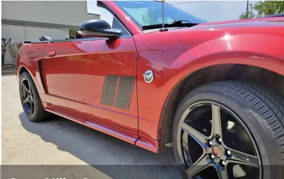 2004 Ford Mustang GT Convertible 2D