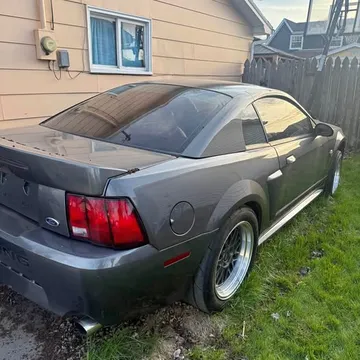 2004 Ford Mustang GT Coupe