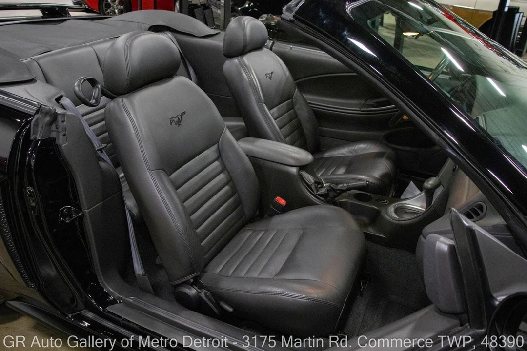 2004 Ford SN95 Mustang - Image 12 of 31