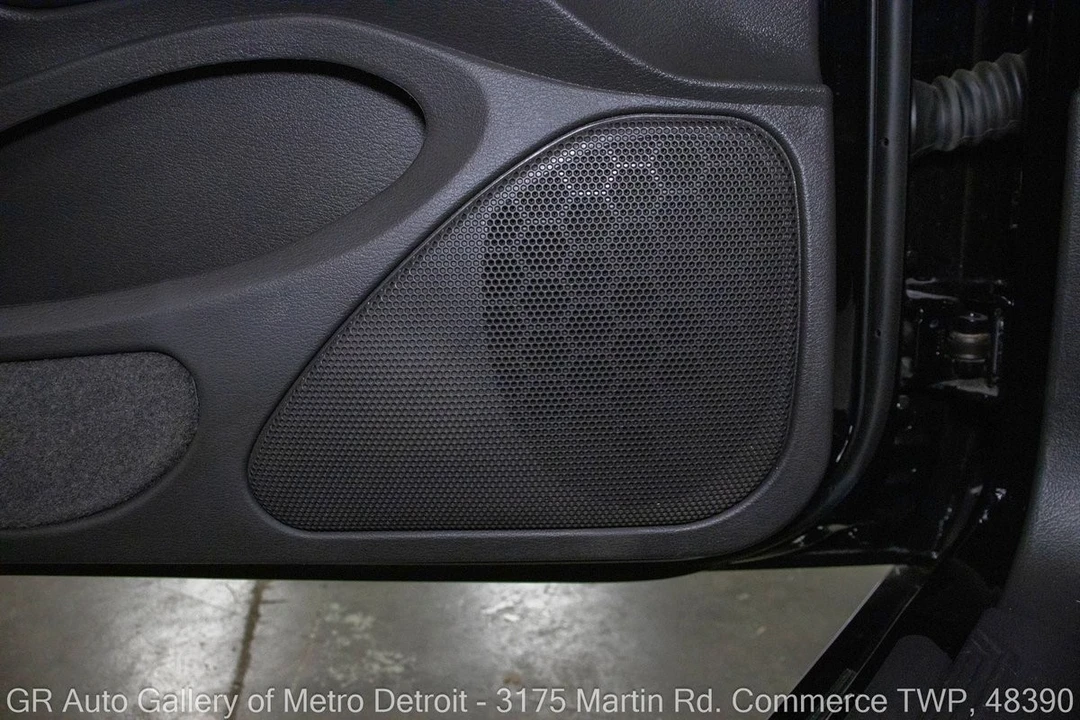 2004 Ford SN95 Mustang - Image 18 of 31