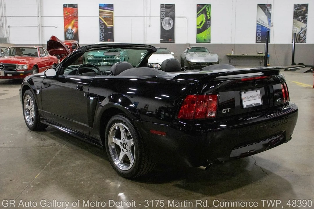 2004 Ford SN95 Mustang - Image 2 of 31