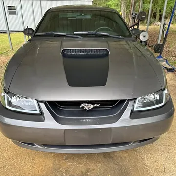 2004 Ford Mustang GT Deluxe Coupe