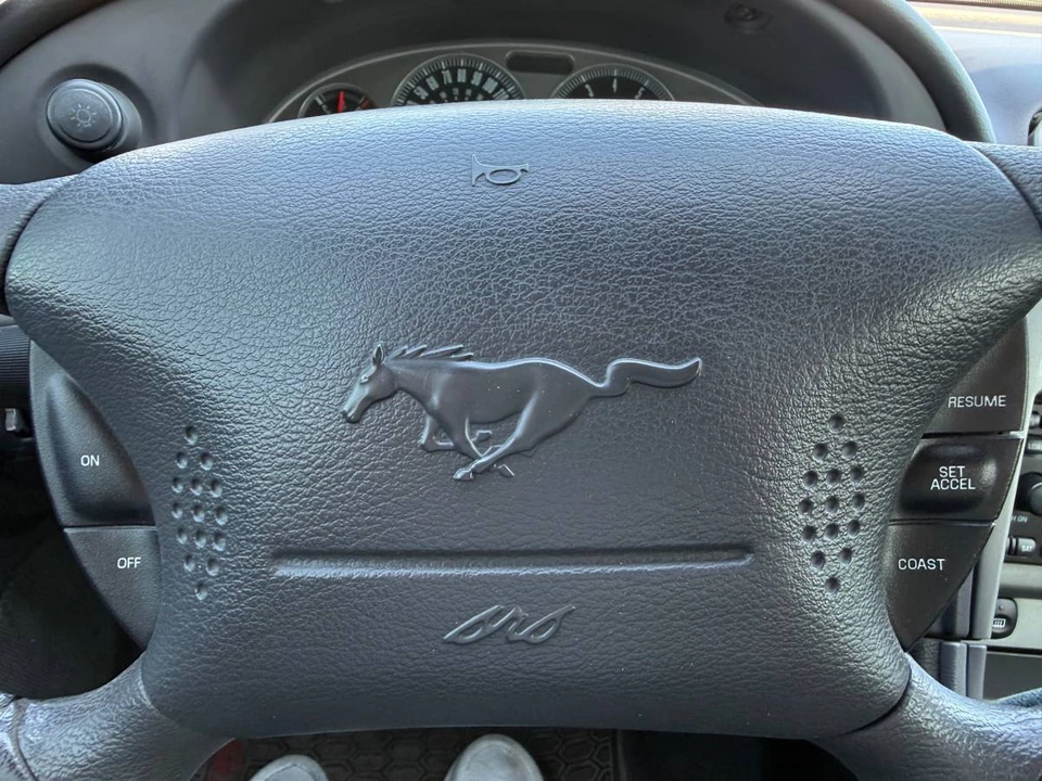 2004 Ford SN95 Mustang - Image 13 of 24