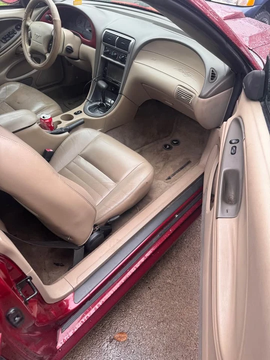 2004 Ford SN95 Mustang - Image 11 of 21