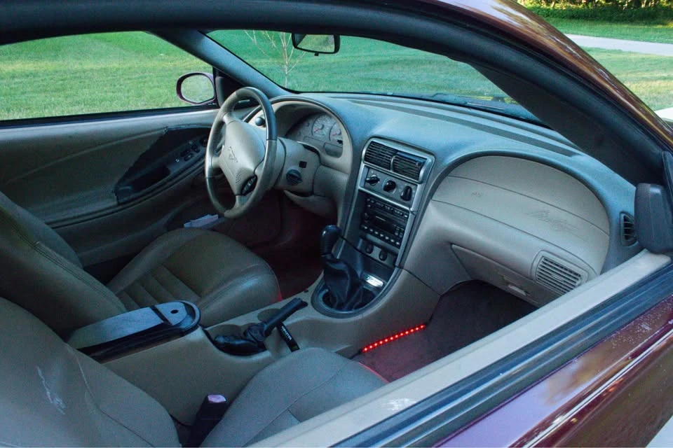 2004 Ford SN95 Mustang - Image 2 of 6