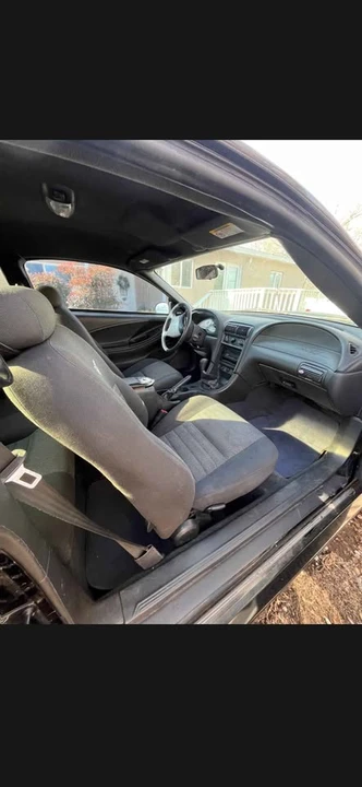 2004 Ford SN95 Mustang - Image 5 of 8