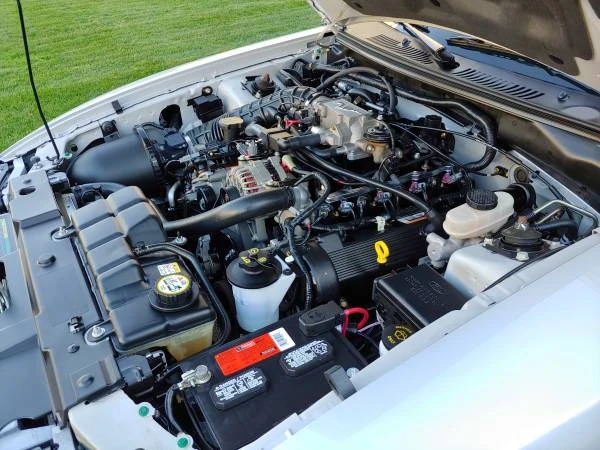 2004 Ford SN95 Mustang - Image 12 of 16