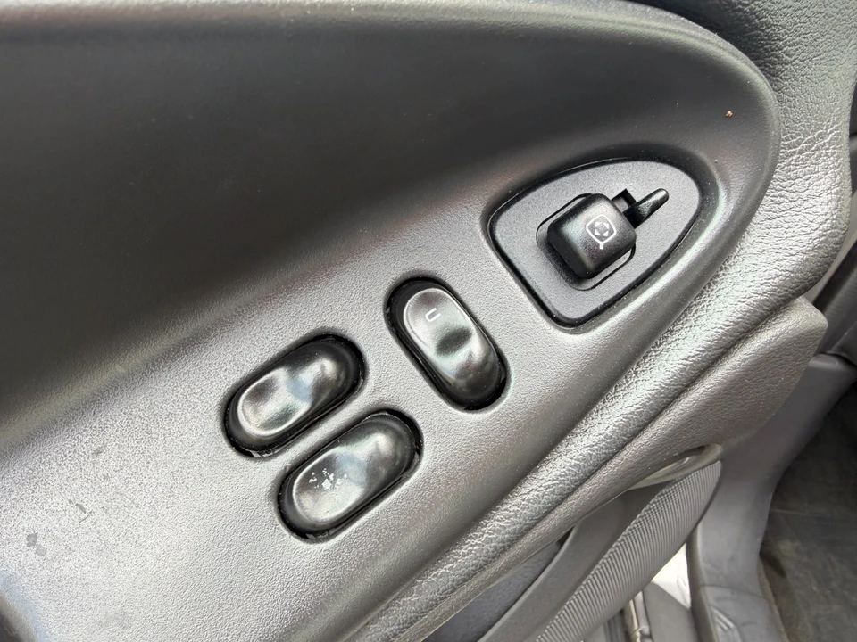 2004 Ford SN95 Mustang - Image 31 of 31