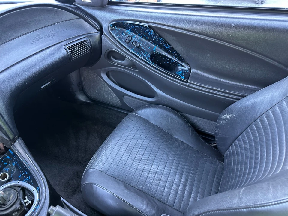 2004 Ford SN95 Mustang - Image 12 of 19