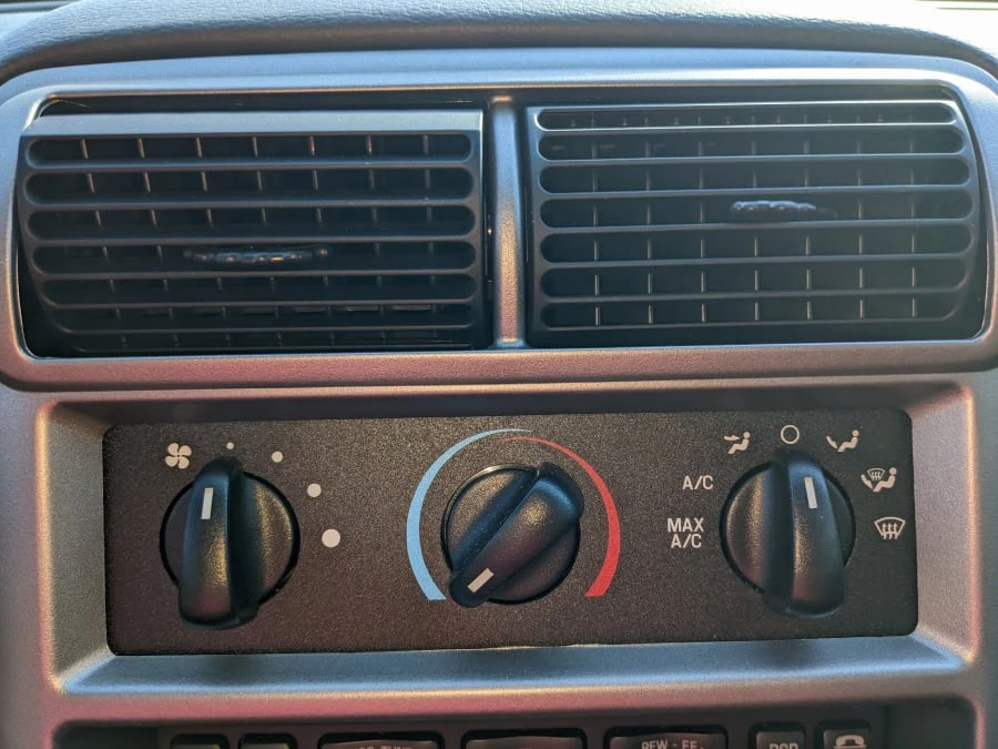 2004 Ford SN95 Mustang - Image 21 of 31