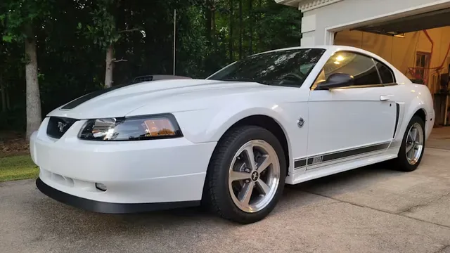 2004 Ford Mustang Mach 1