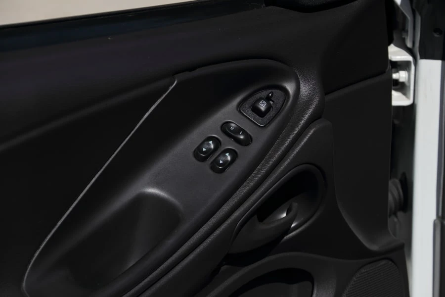 2004 Ford SN95 Mustang - Image 26 of 31