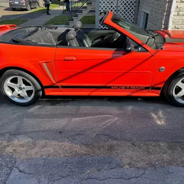 2004 Ford Mustang