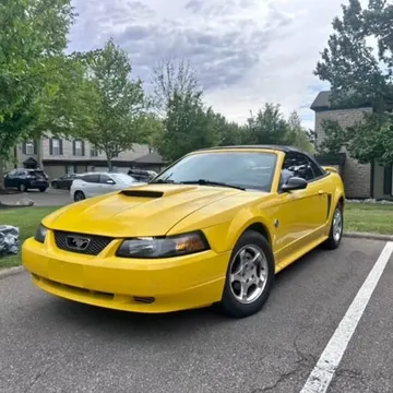 2004 Ford Mustang Convertible V6