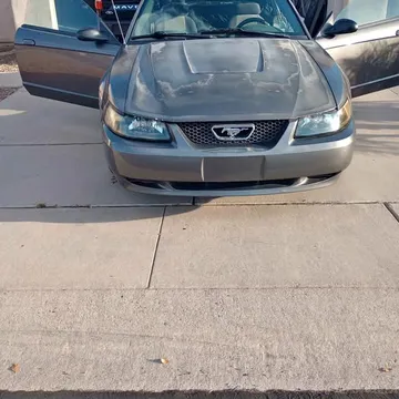 2004 Ford Mustang