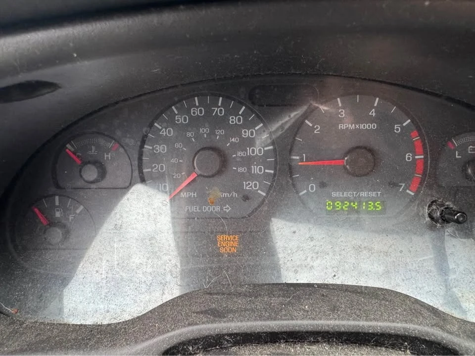 2004 Ford SN95 Mustang - Image 8 of 11