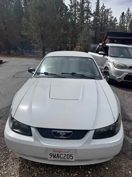 2004 Ford Mustang