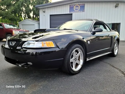 2004 Ford Mustang