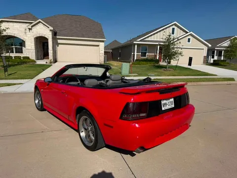 2004 Ford Mustang