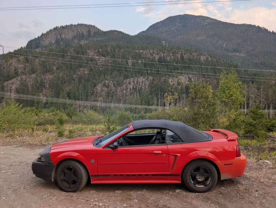 2004 Ford SN95 Mustang - Image 2 of 4