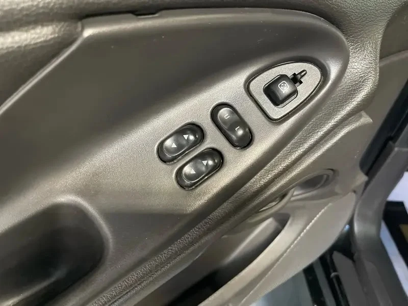 2004 Ford SN95 Mustang Cobra - Image 28 of 31