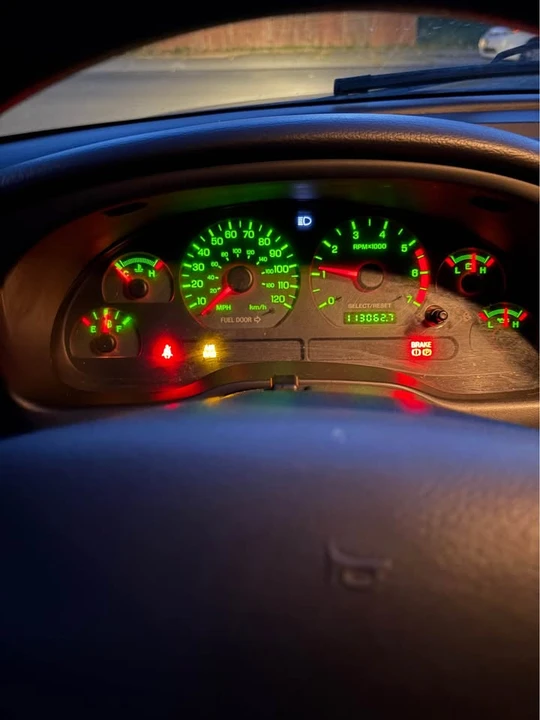 2004 Ford SN95 Mustang - Image 17 of 18