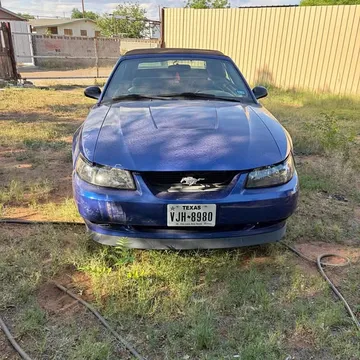 2004 Ford Mustang V6 Convertible 2D