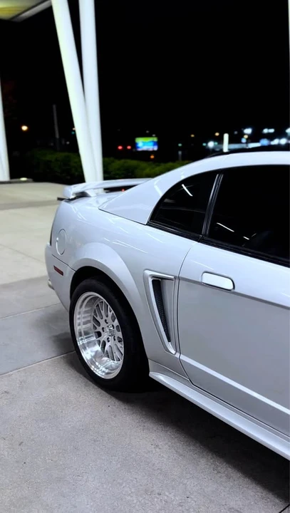 2004 Ford SN95 Mustang - Image 15 of 17