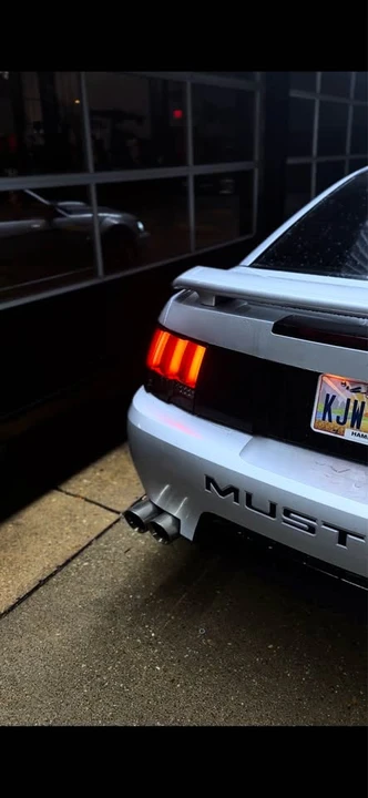 2004 Ford SN95 Mustang - Image 11 of 17