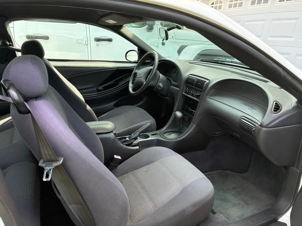 2004 Ford SN95 Mustang - Image 7 of 13
