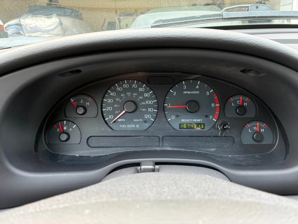 2004 Ford SN95 Mustang - Image 11 of 13