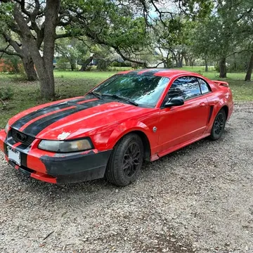 2004 Ford Mustang V6 Coupe 2D