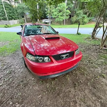 2004 Ford Mustang V6 Coupe