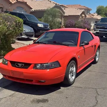 2004 Ford Mustang V6 Coupe 2D