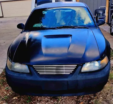2004 Ford Mustang V6 Coupe 2D