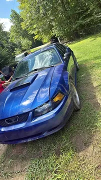 2004 Ford Mustang V6 Coupe 2D