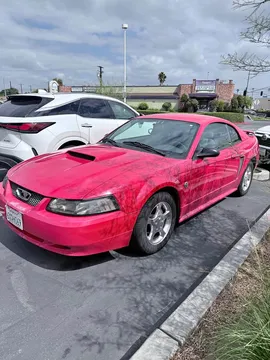 2004 Ford Mustang V6 Coupe 2D