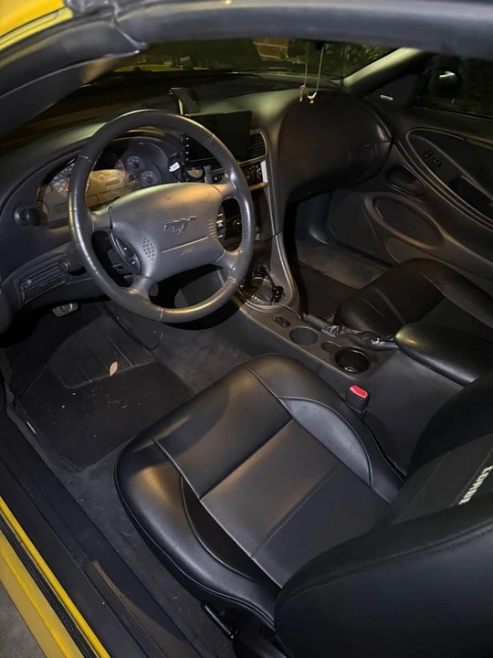 2004 Ford SN95 Mustang - Image 8 of 10