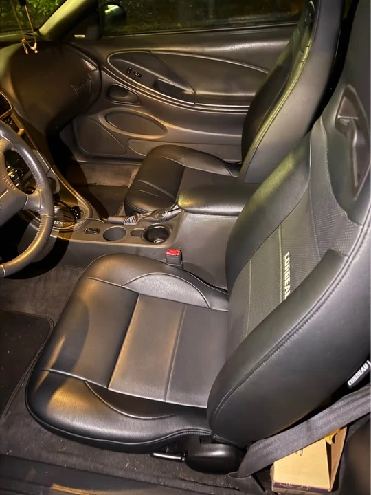 2004 Ford SN95 Mustang - Image 9 of 10