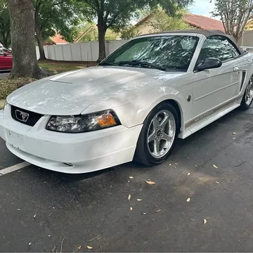2004 Ford Mustang V6 Premium Convertible 2D