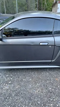 2004 Ford Mustang V6 Premium Coupe 2D