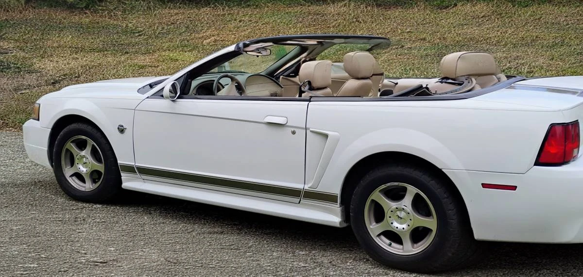 2004 Ford SN95 Mustang - Image 2 of 9