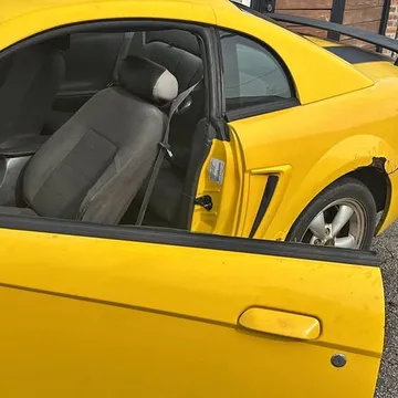 2004 Ford Mustang Base