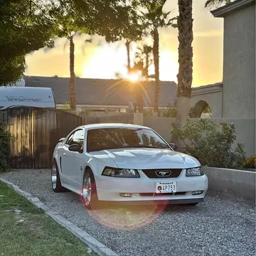 2004 Ford Mustang V6