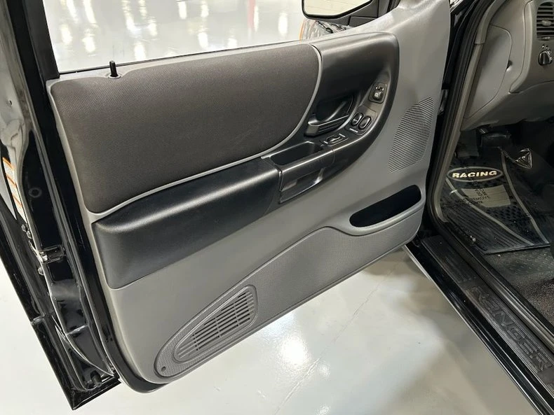 2004 Ford Ranger 3rd Gen - Image 16 of 30