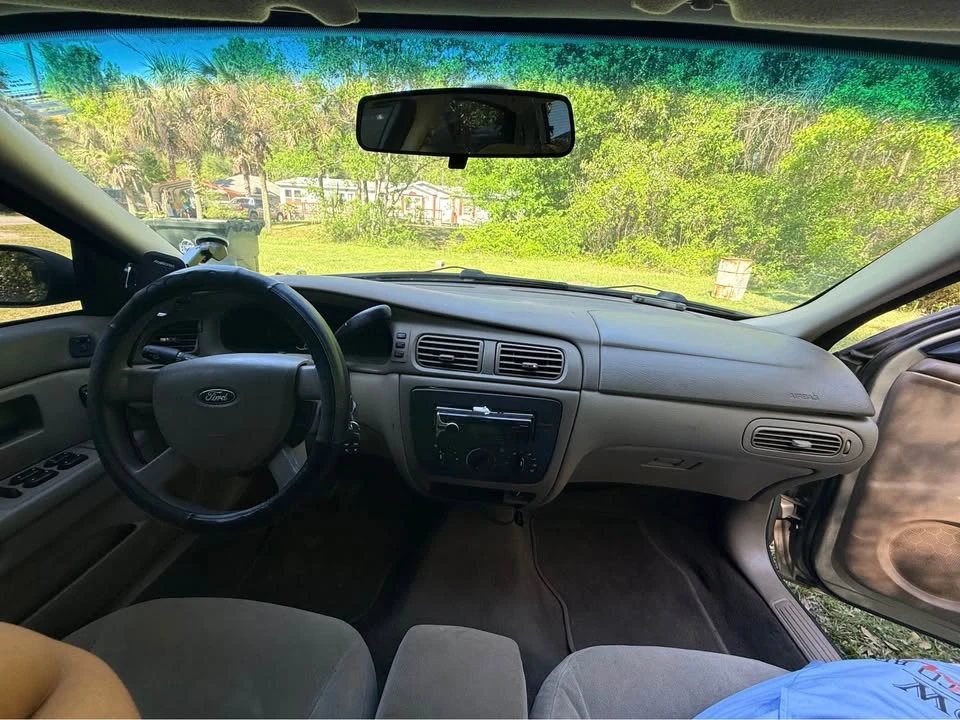 2004 Ford Taurus 4th Gen - Image 8 of 8
